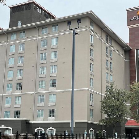 La Quinta By Wyndham San Antonio Airport Hotel Exterior foto