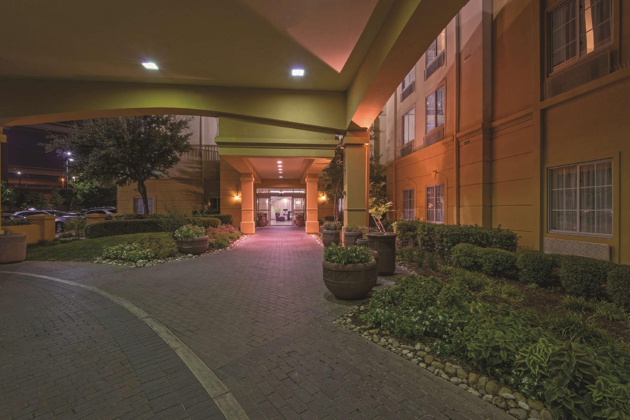 La Quinta By Wyndham San Antonio Airport Hotel Exterior foto