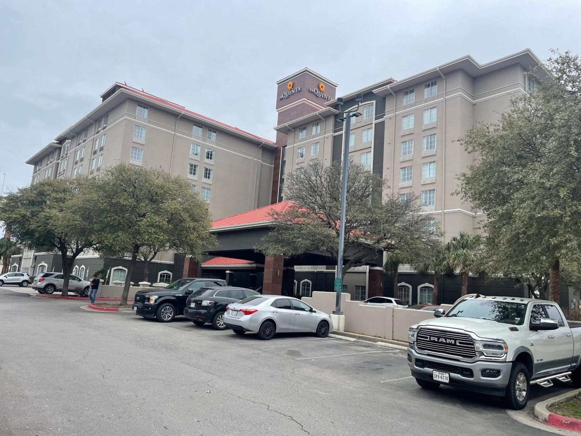 La Quinta By Wyndham San Antonio Airport Hotel Exterior foto