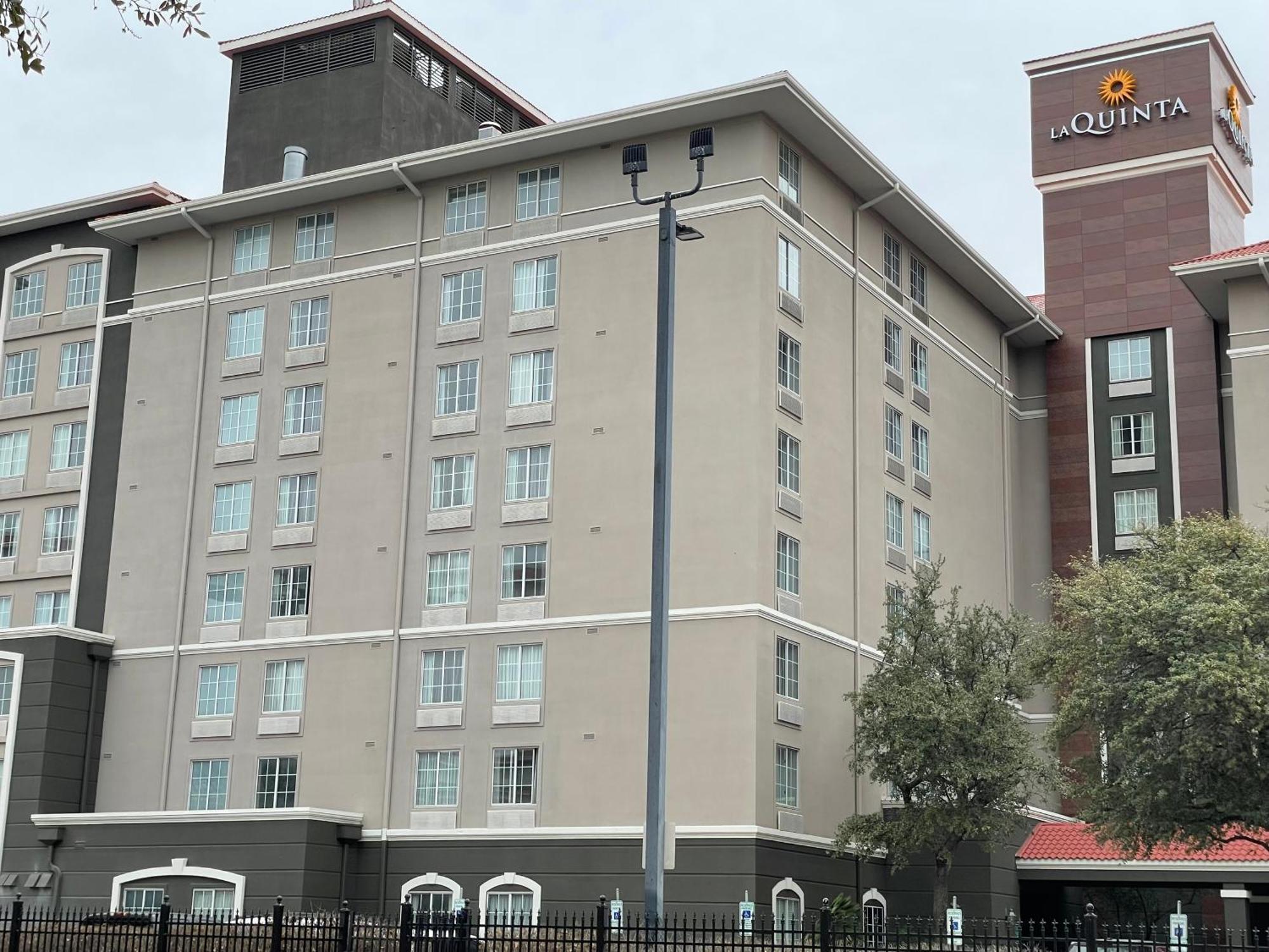 La Quinta By Wyndham San Antonio Airport Hotel Exterior foto